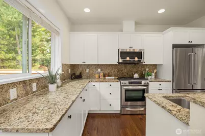900 228th Avenue NE #14B, Sammamish, WA 98074 - Photo 9