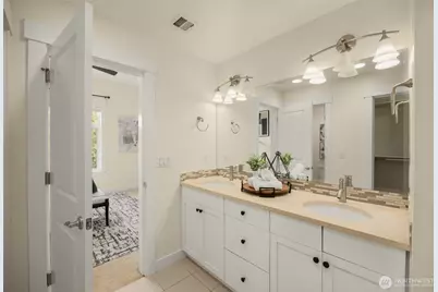 900 228th Avenue NE #14B, Sammamish, WA 98074 - Photo 23