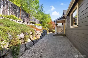 20276 Hillsong Pl NE, Poulsbo, WA 98370 - Photo 25