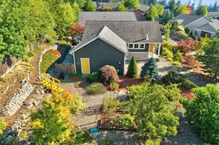 20276 Hillsong Pl NE, Poulsbo, WA 98370 - Photo 31