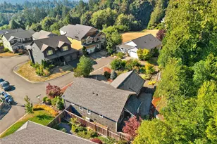 20276 Hillsong Pl NE, Poulsbo, WA 98370 - Photo 33