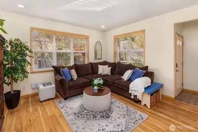 5615 Fauntleroy Way SW, Seattle, WA 98136 - Photo 7