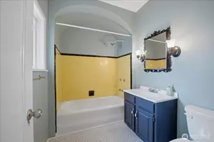 1532 5th Ave W, Seattle, WA 98119 - Photo 13