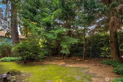 14651 NE 40th Street #F5, Bellevue, WA 98007 - Photo 27