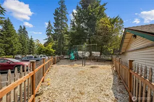 13301 SE 79th Pl, Newcastle, WA 98059 - Photo 39