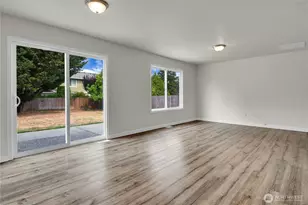 20702 Anna Ln, Arlington, WA 98223 - Photo 9