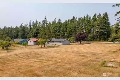 216 E Sleeper Road, Oak Harbor, WA 98277 - Photo 29