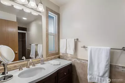 12818 NE 111th Place, Kirkland, WA 98033 - Photo 17