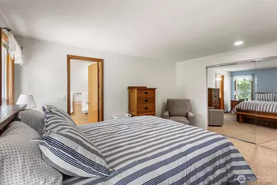 12818 NE 111th Place, Kirkland, WA 98033 - Photo 15