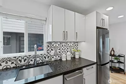 7009 Alonzo Avenue NW, Seattle, WA 98117 - Photo 17