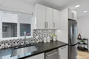 7009 Alonzo Ave NW, Seattle, WA 98117 - Photo 17