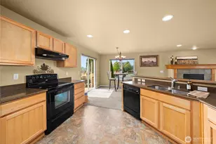 19529 100th St E, Bonney Lake, WA 98391 - Photo 15