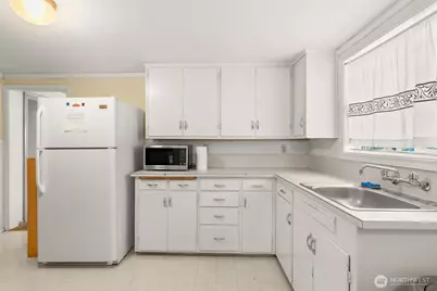 1811 Beach Street, Centralia, WA 98531 - Photo 7