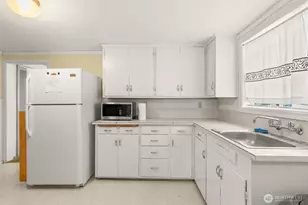 1811 Beach St, Centralia, WA 98531 - Photo 7
