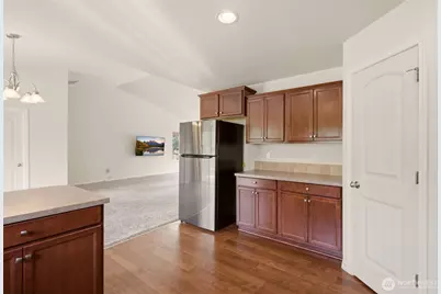 22217 Military Rd S, SeaTac, WA 98198 - Photo 5