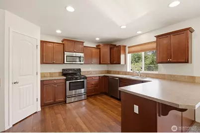 22217 Military Rd S, SeaTac, WA 98198 - Photo 3