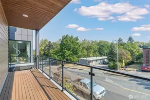 5718 NE 65th St, Seattle, WA 98115 - Photo 5