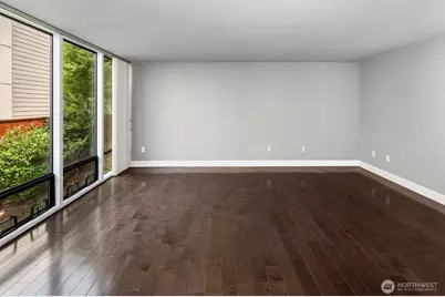 4561 Lake Washington Boulevard NE #201, Kirkland, WA 98033 - Photo 5