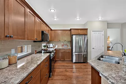 18725 145th Street E, Bonney Lake, WA 98391 - Photo 9