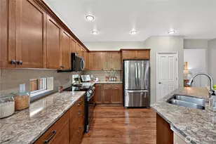 18725 145th St E, Bonney Lake, WA 98391 - Photo 9
