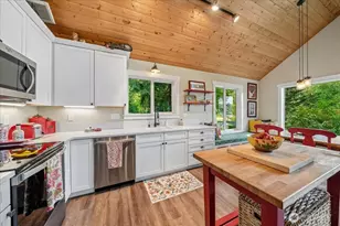 11122 Cole Pl, Anderson Island, WA 98303 - Photo 17