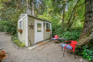 11122 Cole Pl, Anderson Island, WA 98303 - Photo 35