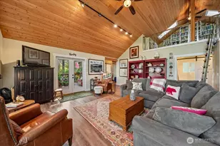 11122 Cole Pl, Anderson Island, WA 98303 - Photo 13