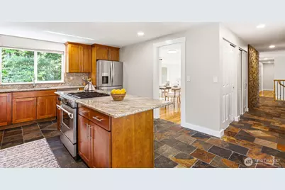 6341 121st Avenue SE, Bellevue, WA 98006 - Photo 15