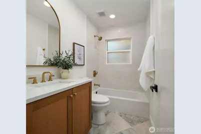 1919 E Eaton Place, Seattle, WA 98112 - Photo 23