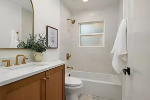 1919 E Eaton Pl, Seattle, WA 98112 - Photo 23