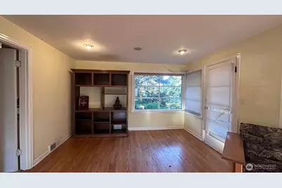 16310 Ashworth Avenue N, Shoreline, WA 98133 - Photo 21