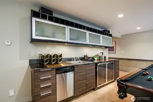 734 10th Ave E, Seattle, WA 98102 - Photo 29