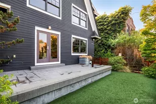 734 10th Ave E, Seattle, WA 98102 - Photo 3
