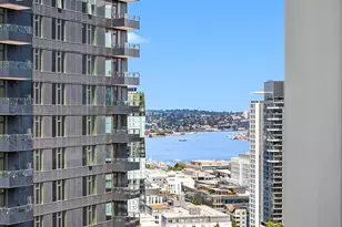 588 Bell St, Seattle, WA 98121 - Photo 7