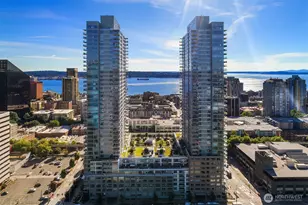 588 Bell St, Seattle, WA 98121 - Photo 35