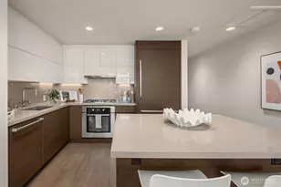 588 Bell St, Seattle, WA 98121 - Photo 11
