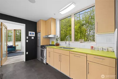 2331 E Madison Street, Seattle, WA 98112 - Photo 7