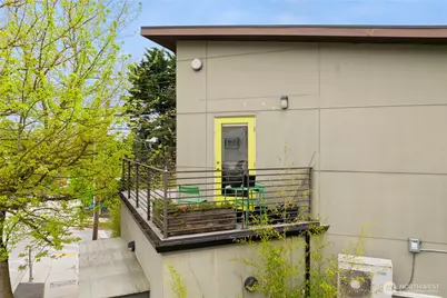 2331 E Madison Street, Seattle, WA 98112 - Photo 11