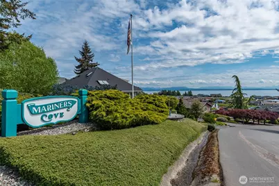 1818 Lola Beach Lane, Oak Harbor, WA 98277 - Photo 37