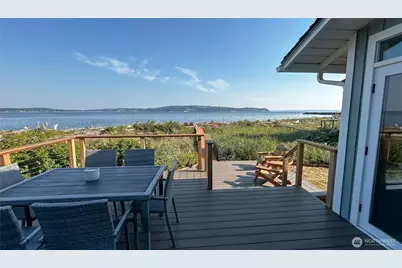 1818 Lola Beach Lane, Oak Harbor, WA 98277 - Photo 3