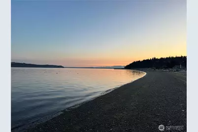 1818 Lola Beach Lane, Oak Harbor, WA 98277 - Photo 35