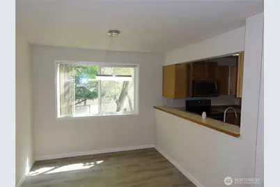 3810 S 158th Street #B8, Tukwila, WA 98188 - Photo 5