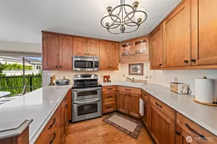 2360 43rd Ave E, Seattle, WA 98112 - Photo 3