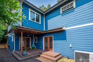 9556 Phinney Ave N, Seattle, WA 98103 - Photo 31