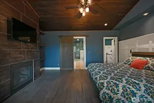 9556 Phinney Ave N, Seattle, WA 98103 - Photo 19