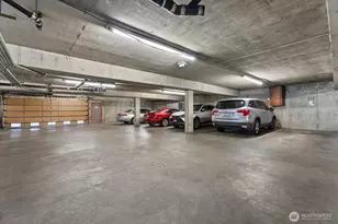 1301 Harbor Ave SW, Seattle, WA 98116 - Photo 37