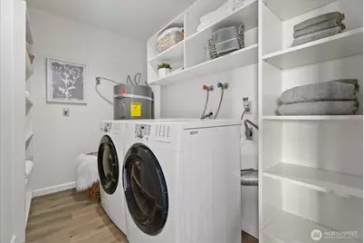 1301 Harbor Avenue SW #310, Seattle, WA 98116 - Photo 25
