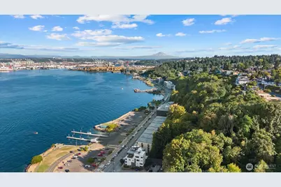1301 Harbor Avenue SW #310, Seattle, WA 98116 - Photo 33