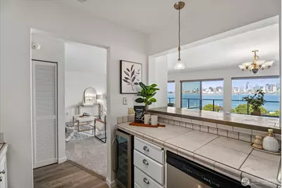1301 Harbor Avenue SW #310, Seattle, WA 98116 - Photo 17