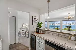 1301 Harbor Ave SW, Seattle, WA 98116 - Photo 17